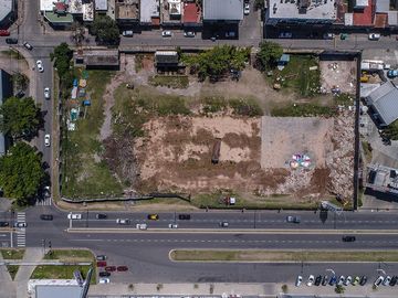 ANA - FUNDAR - AV. CARBALLO Y BV. AVELLANEDA - 72 CUOTAS EN PESOS