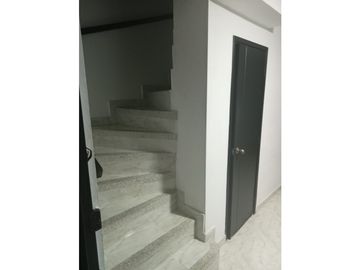 Se Vende Casa Duplex en Conjunto Cerrado Via Altagracia