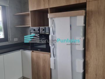Casa en una planta con 5 Dormitorios en Barrio Lagos de Canning c piscina de 8 x 4 metros