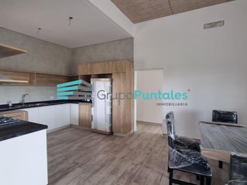 Casa en una planta con 5 Dormitorios en Barrio Lagos de Canning c piscina de 8 x 4 metros