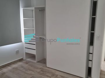 Casa en una planta con 5 Dormitorios en Barrio Lagos de Canning c piscina de 8 x 4 metros