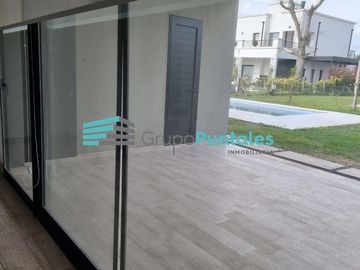 Casa en una planta con 5 Dormitorios en Barrio Lagos de Canning c piscina de 8 x 4 metros