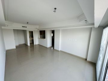 Venta departamento tres ambientes al frente en Remedios de Escalada
