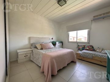 Casa en barrio cerrado La Comarca