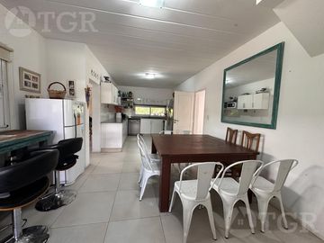 Casa en barrio cerrado La Comarca