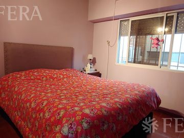 Venta de departamento de 4 ambientes con patio en Wilde