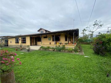 VENTA DE FINCA EN CALARCA VIA BARCELONA QUINDIO