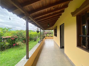 VENTA DE FINCA EN CALARCA VIA BARCELONA QUINDIO