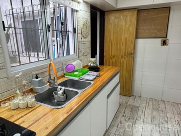 VENTA CASA MULTIFAMILIAR CON PILETA