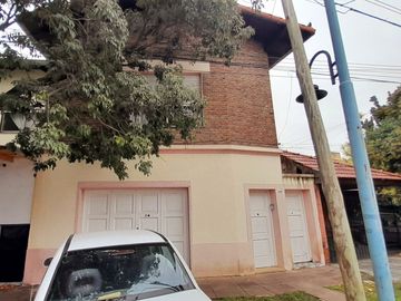 Munro - Chalet/PH 5 amb con Terraza y Garaje!