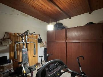 VENTA CASA QUINTAS DE ARGUELLO 3 dormitorios, 3 baños (1 en suite), cochera p/2 autos
