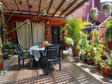 Casa en venta - 4 Dormitorios 2 Baños - 180Mts2 - Avellaneda