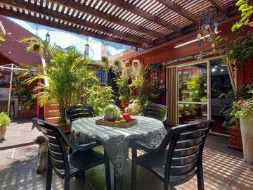 Casa en venta - 4 Dormitorios 2 Baños - 180Mts2 - Avellaneda