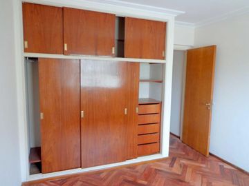 Venta/Financiacion Departamento Tres Dormitorios Balcon Cochera. Centro