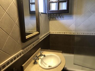 CASA  VENTA  ITUZAINGO
