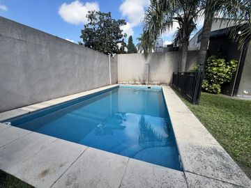 CASA  VENTA  ITUZAINGO