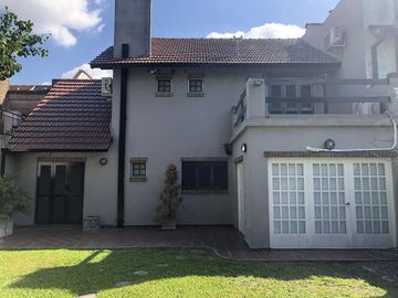 CASA  VENTA  ITUZAINGO