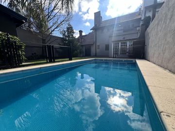 CASA  VENTA  ITUZAINGO