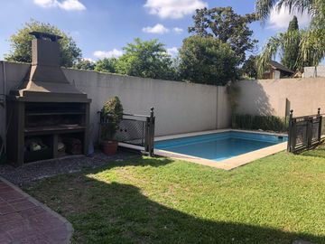 CASA  VENTA  ITUZAINGO