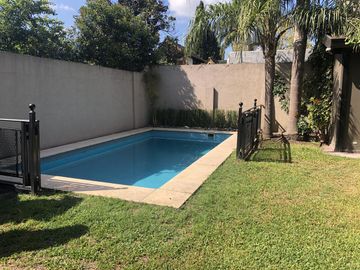 CASA  VENTA  ITUZAINGO