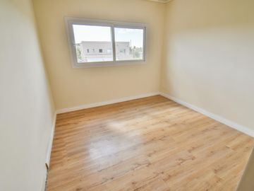 Casa en venta - 3 dormitorios 2 baños - 176mts2 - Fincas de Hudson [FINANCIADA]