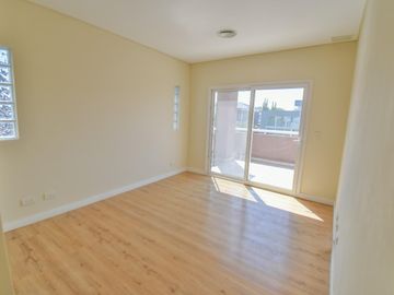 Casa en venta - 3 dormitorios 2 baños - 176mts2 - Fincas de Hudson [FINANCIADA]