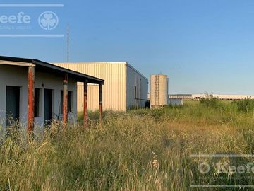 LOTE DE 8400 M2 CON DEPOSITO INDUSTRIAL 600 M2 EN VENTA EN FLORENCIO VARELA ZONA SUR - OPORTUNIDAD!!