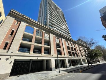 Azopardo 700 Torre la Prensa, Departamento 167m2, 4 Ambientes, Piso Alto, Vista al Rio-Puerto Madero
