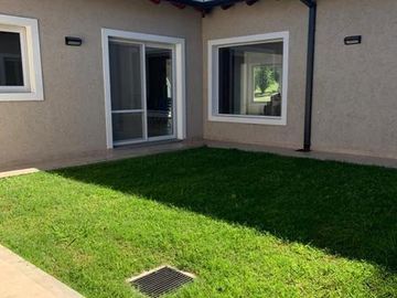 Venta Casa 3 Dormitorios B° Country Causana