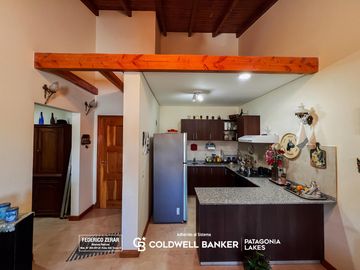 VENTA Departamento de 2 dormitorios con cochera, Bariloche Centro