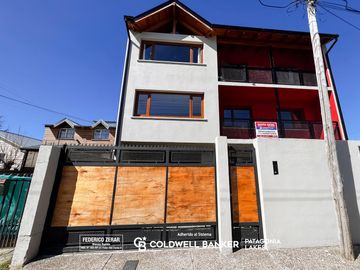VENTA Departamento de 2 dormitorios con cochera, Bariloche Centro
