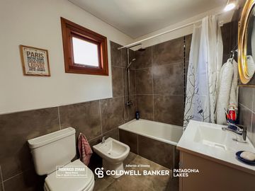 VENTA Departamento de 2 dormitorios con cochera, Bariloche Centro