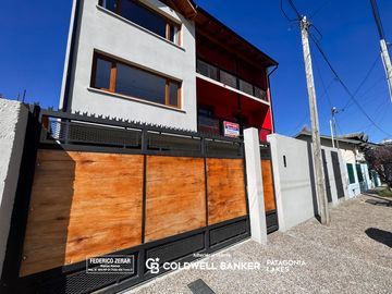 VENTA Departamento de 2 dormitorios con cochera, Bariloche Centro