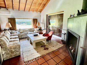 Casa en venta en Highland Park Country Club Pilar