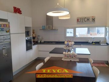 Casa en  VENTA, ZONA HERRADURA , PINAMAR
