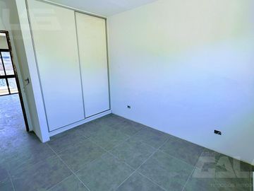 Departamento de 2 amb super moderno y a estrenar en zona residencial y fácil acceso a autopista