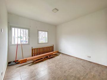 Casa con pileta Funes Town