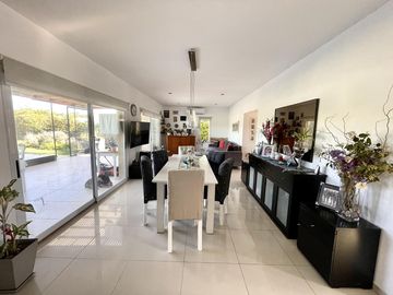 VENTA CASA SAN SEBASTIAN - AREA 12 DDB