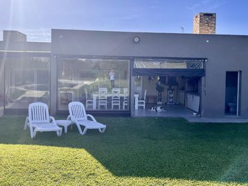 VENTA CASA SAN SEBASTIAN - AREA 12 DDB
