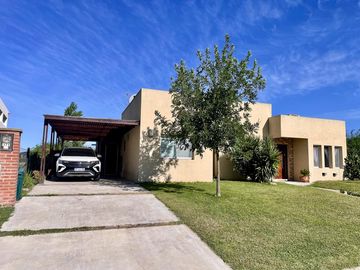 VENTA CASA SAN SEBASTIAN - AREA 12 DDB