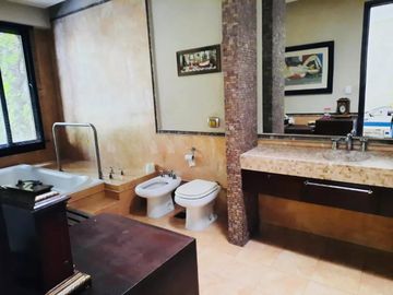 Casa en venta - 2 Dormitorios 3 Baños - Cochera - 1000Mts2 - Cañuelas