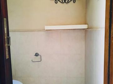 Casa en venta - 2 Dormitorios 3 Baños - Cochera - 1000Mts2 - Cañuelas
