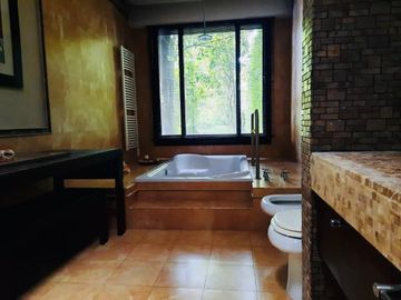 Casa en venta - 2 Dormitorios 3 Baños - Cochera - 1000Mts2 - Cañuelas