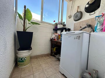 Departamento de 3 ambientes con cochera descubierta en Palermo