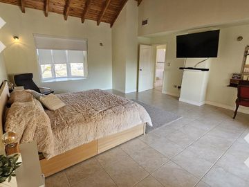 Casa 5 dormitorios - Jardines del Rey