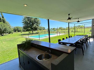 Vente - Casa - Haras El Malacate  Club de Campo - Exaltación de la Cruz