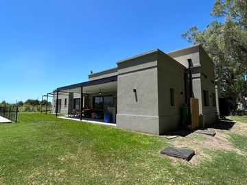 Vente - Casa - Haras El Malacate  Club de Campo - Exaltación de la Cruz