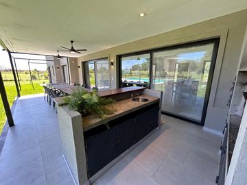 Vente - Casa - Haras El Malacate  Club de Campo - Exaltación de la Cruz