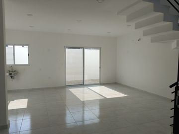 CASA ITACA MODIFICADA DE ENTREGA INMEDIATA en Fraccionamiento Itaca