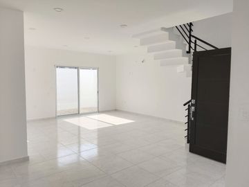CASA ITACA MODIFICADA DE ENTREGA INMEDIATA en Fraccionamiento Itaca